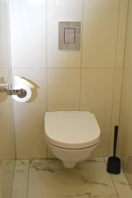 Spacious Old Town Family Peachy 2 Bedrooms Apartment, Nearby The Riga Presidential Castle 外观 照片
