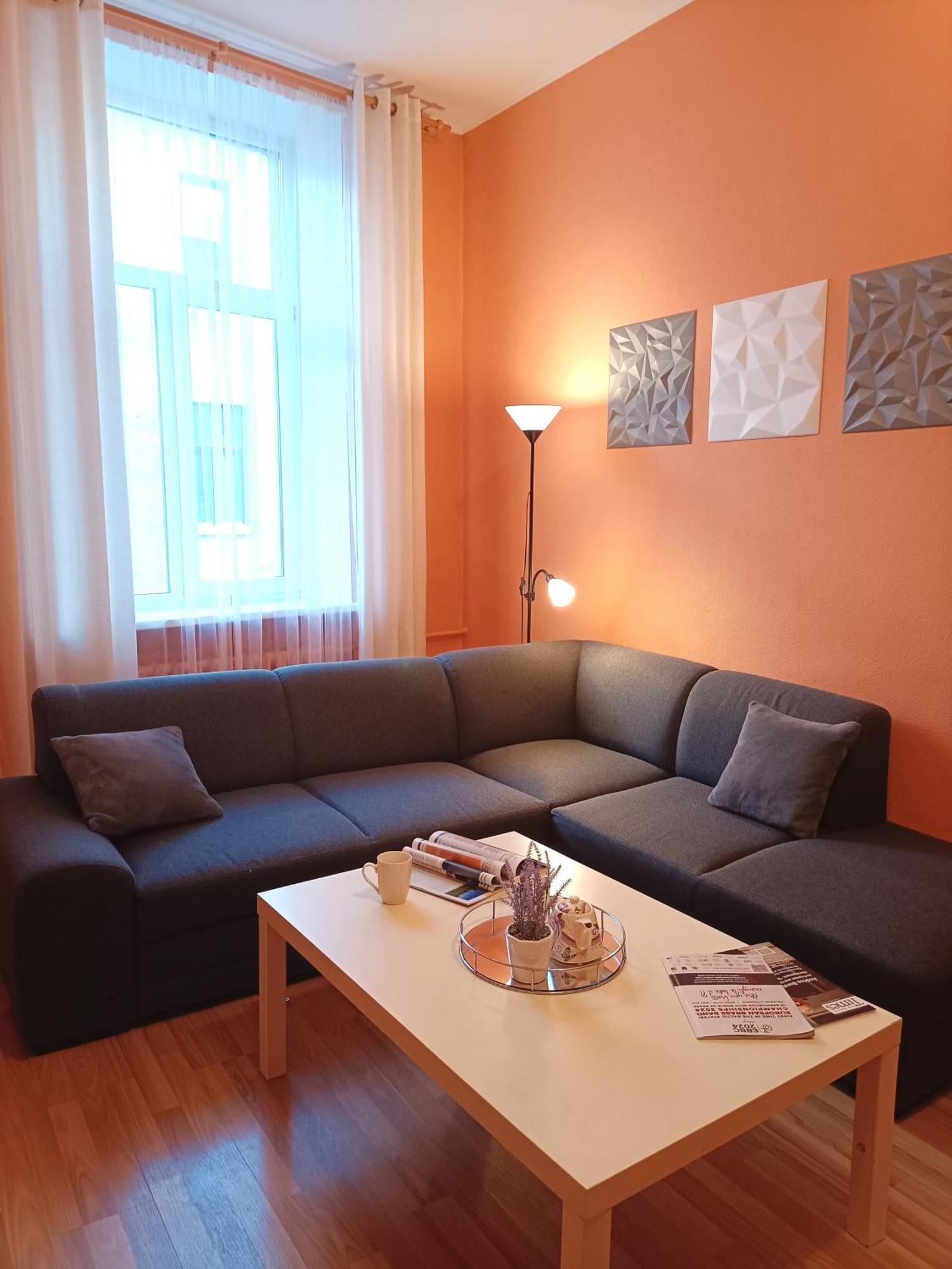 Spacious Old Town Family Peachy 2 Bedrooms Apartment, Nearby The Riga Presidential Castle 外观 照片